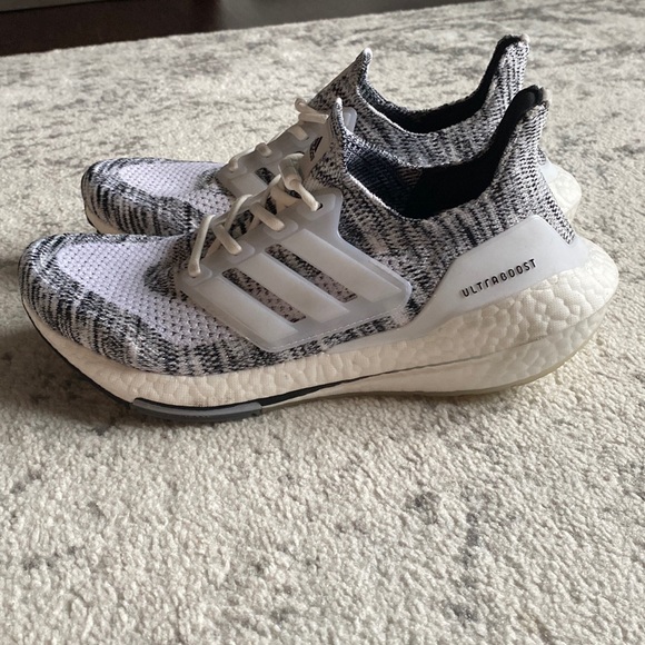 adidas Shoes - Adidas ultraboost 21